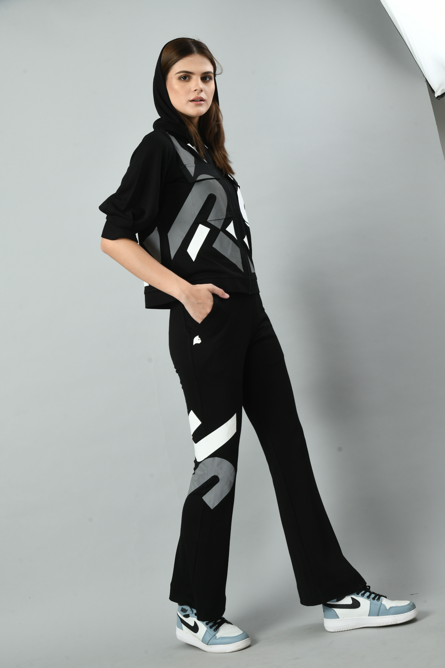 Monochrome Magic Set