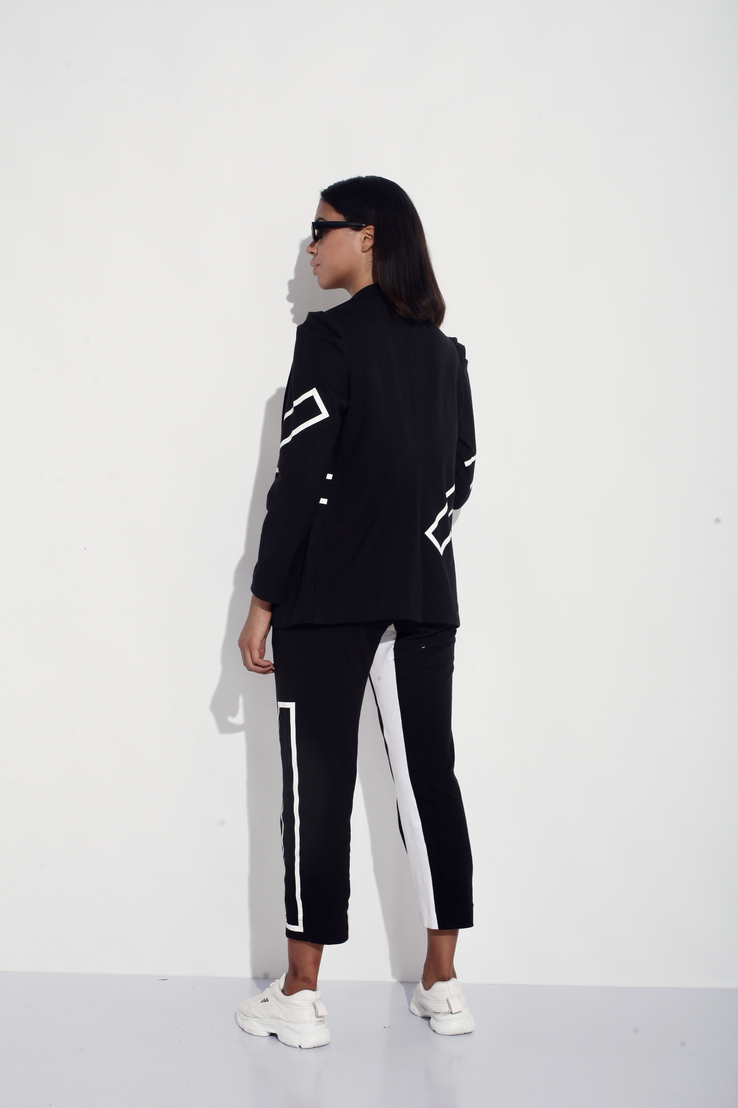 Black pant suit for evening wear. womens wear designer pant suit by Just Billi