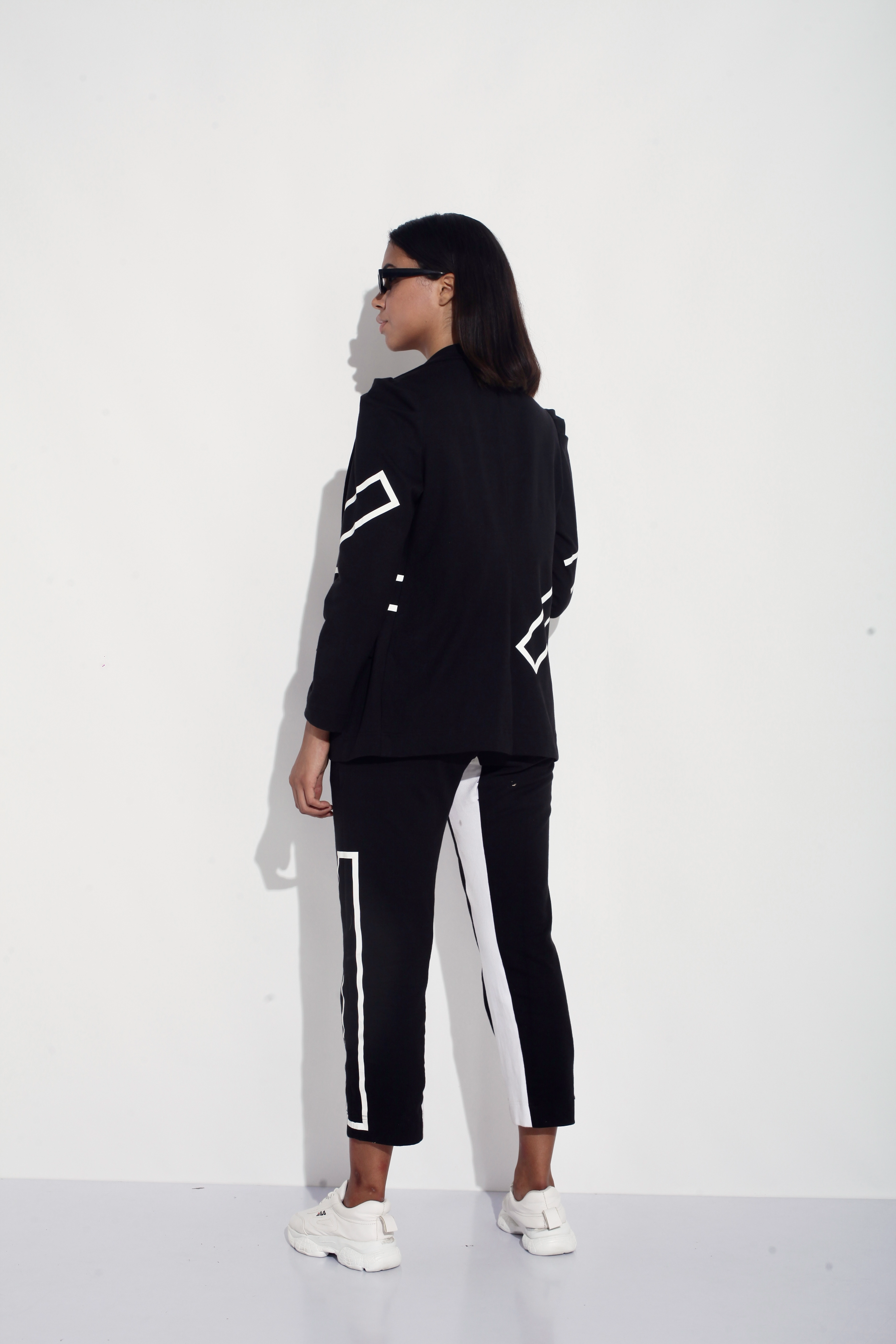 Black pant suit for evening wear. womens wear designer pant suit by Just Billi