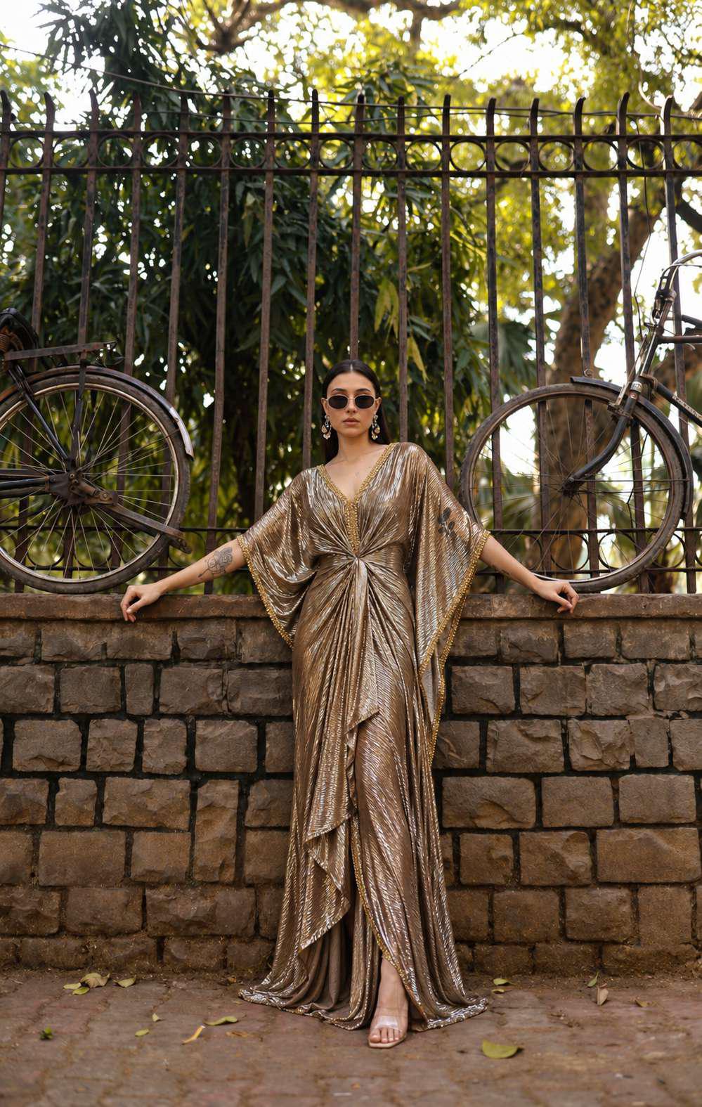 Sunehri Ripple Kaftan