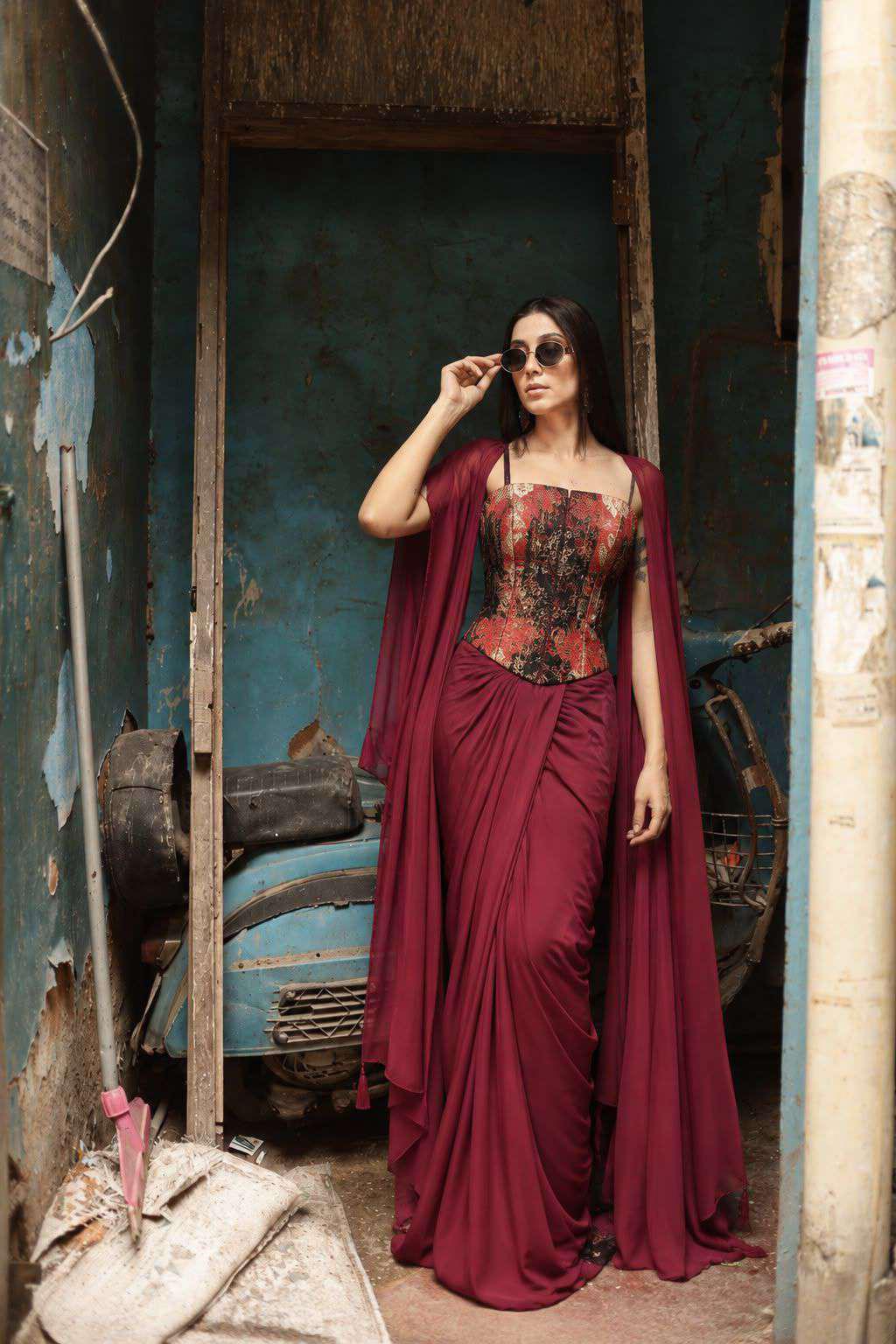 Mehroon Rani Cape Saree
